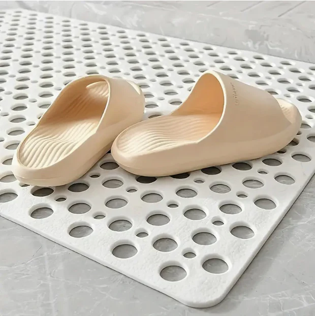 Corner Fit™ Secure Shower Mat